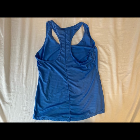 Old Navy Active Semi-Fitted Blue Tank - Picture 2 of 2